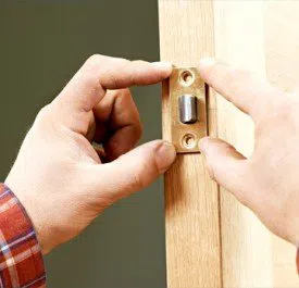 Middle Village Locksmith Service Middle Village, NY 718-971-9675 - install-new-lock-01