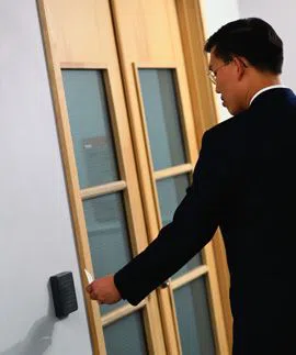 Middle Village Locksmith Service Middle Village, NY 718-971-9675 - lock-installation-01